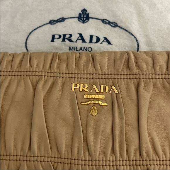Authentic Large Prada Nappa Gaufre Clutch - Picture 3 of 9